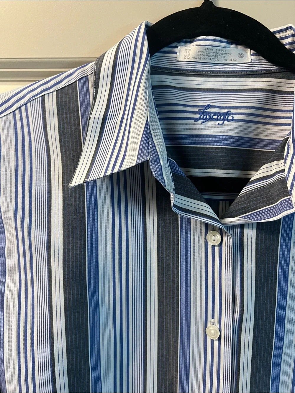Foxcroft Vintage 100% Cotton Wrinkle-Free Blue Multi-Stripe Button-Down / M - Picture 8 of 9
